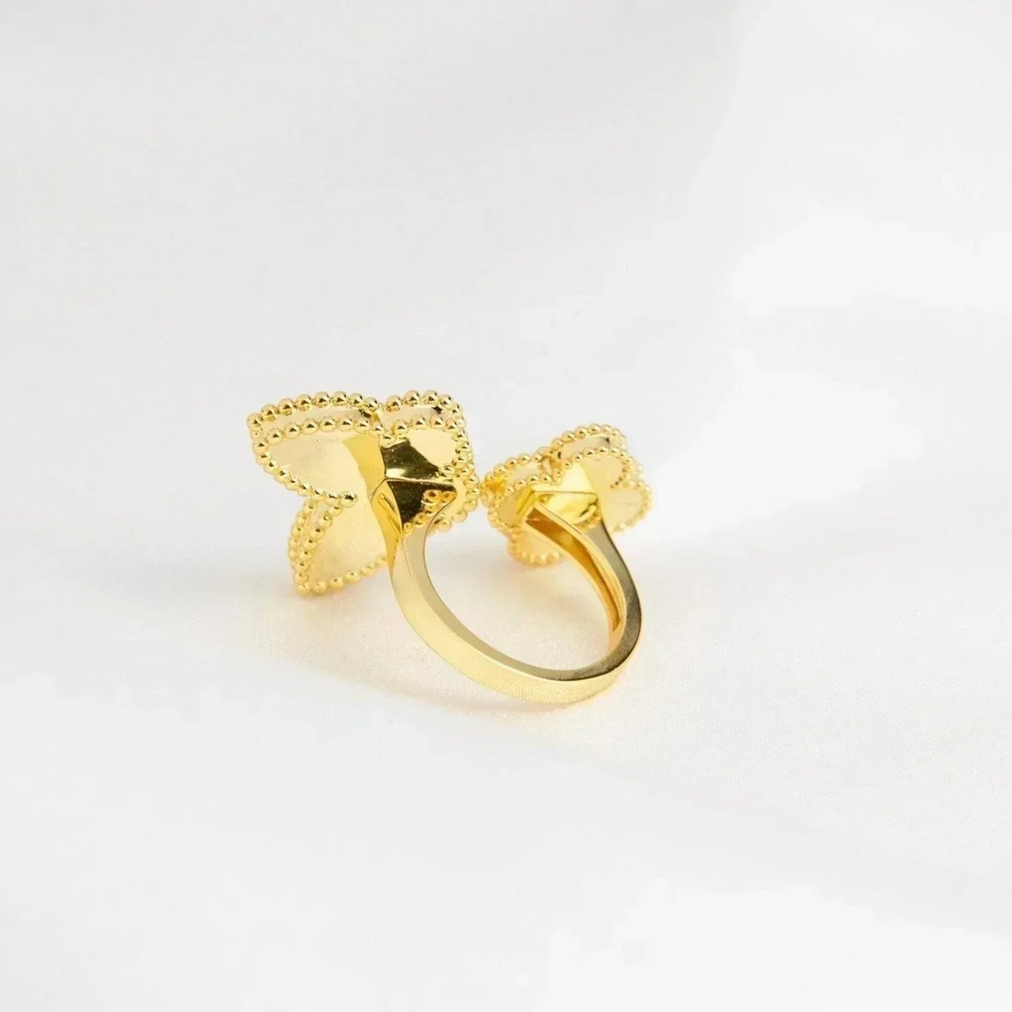 [⭐JeweliWhal]LUCKY BETWEEN THE FINGER RING