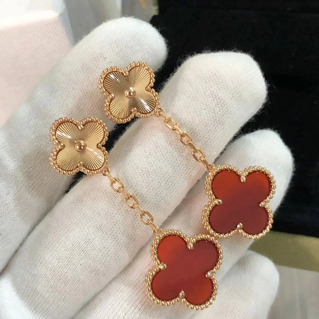 [⭐JeweliWhal]CLOVER 2 MOTIF  LASER CARNELIAN EARRINGS