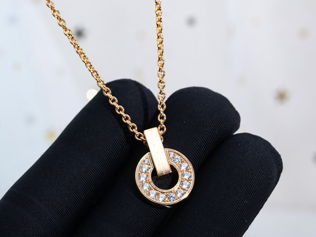 [⭐JeweliWhal]GARI NECKLACE PINK GOLD DIAMOND