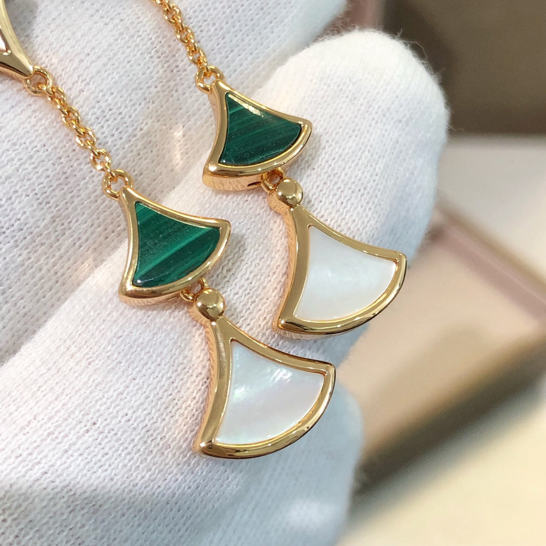 [⭐JeweliWhal]DREAM EARRINGS 3 MOTIFS MALACHITE MOP PINK GOLD