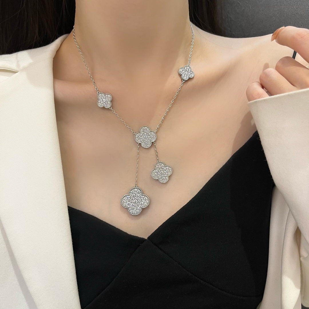 [⭐JeweliWhal]CLOVER 5 MOTIFS SILVER DIAMONDS NECKLACE