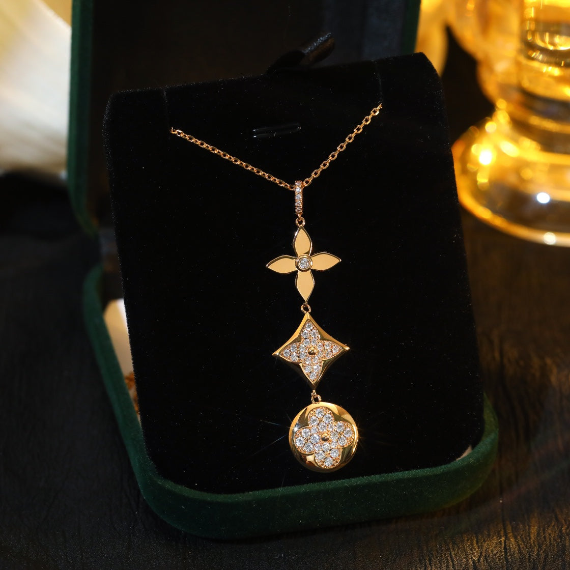 [⭐JeweliWhal]STAR AND SUN DIAMOND PINK GOLD NECKLACE