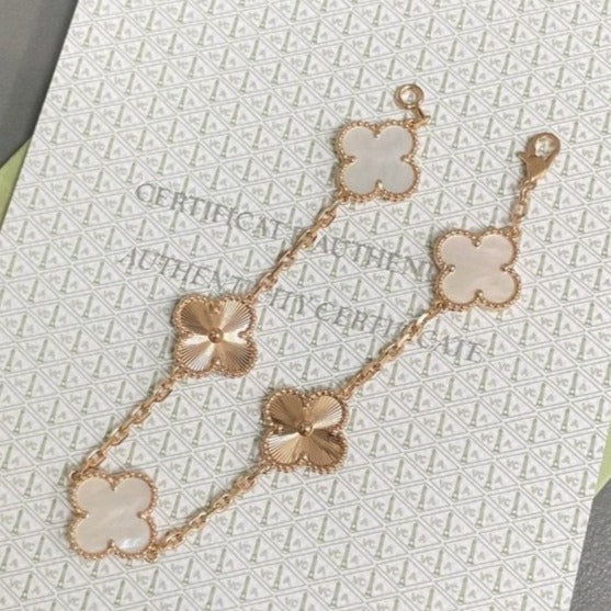 [⭐JeweliWhal]CLOVER WHITE PEARL MOP 5 MOTIF BRACELET COLLECTION