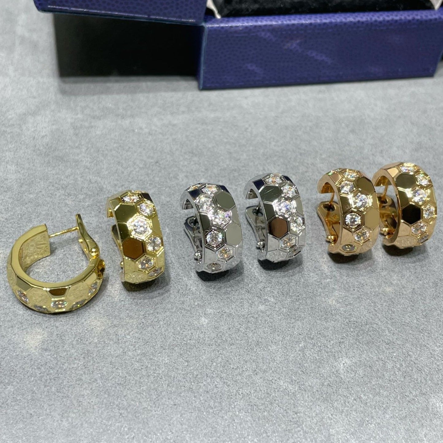 [⭐JeweliWhal]BEE LOVE DIAMOND HOOP EARRINGS