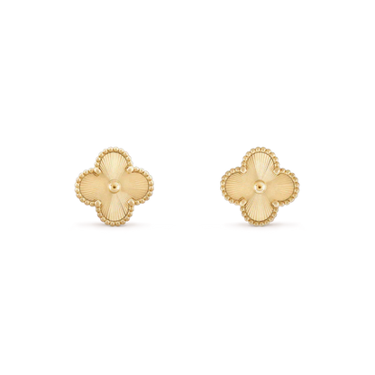 [⭐JeweliWhal]CLOVER MINI 9.5MM LASER EARRINGS