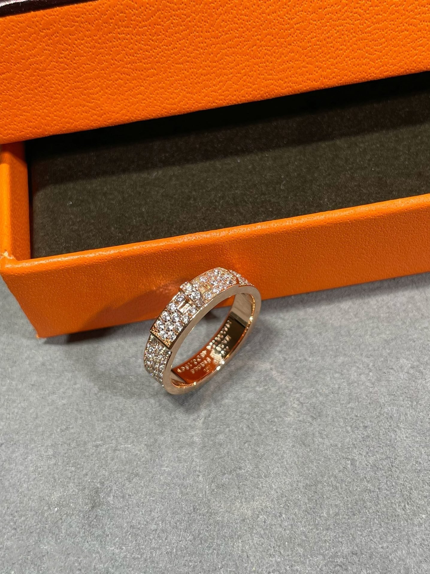 [⭐JeweliWhal]KELLY PINK GOLD DIAMOND RING