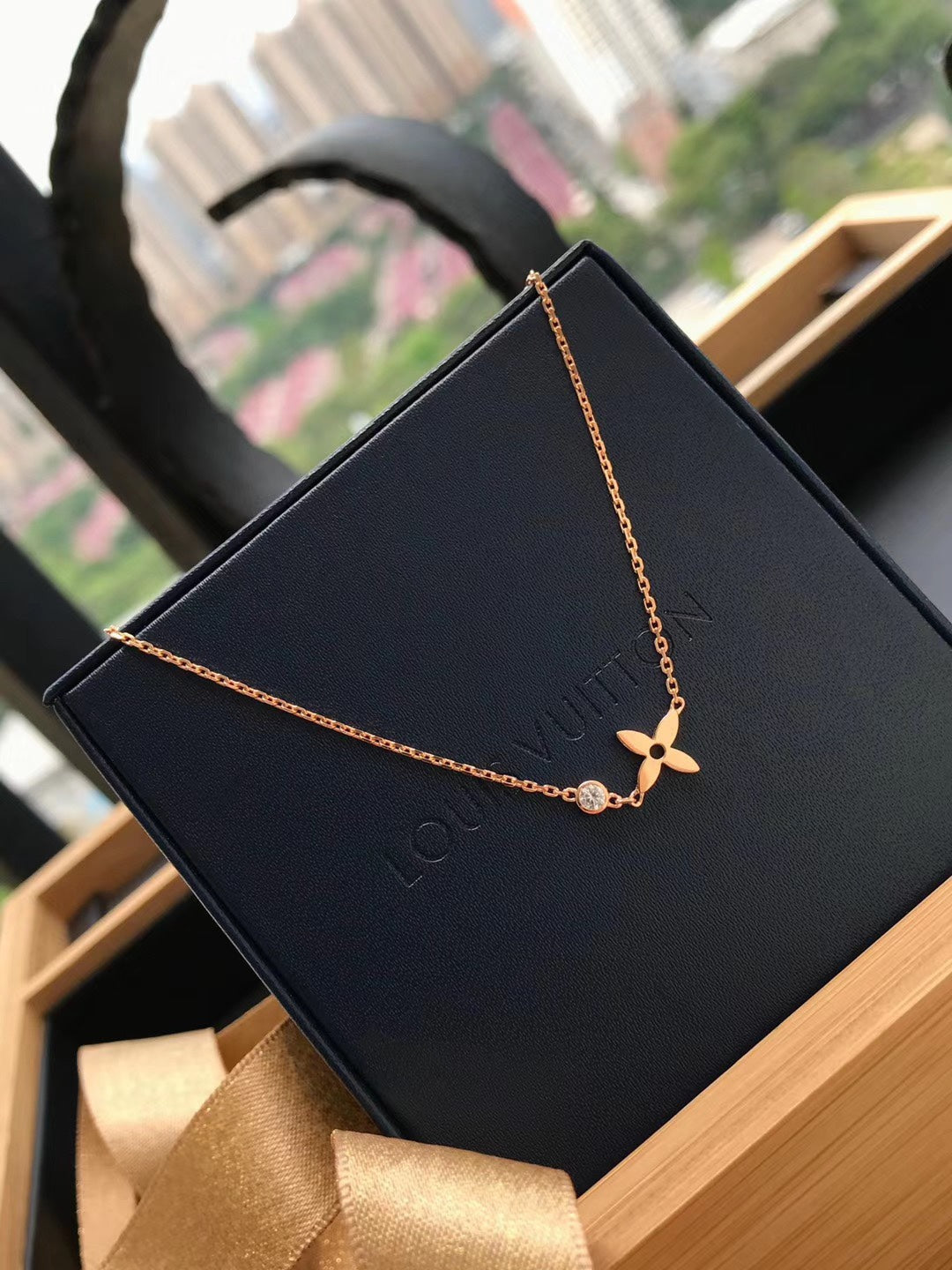 [⭐JeweliWhal]BLOSSOM PENDANT PINK GOLD AND DIAMOND