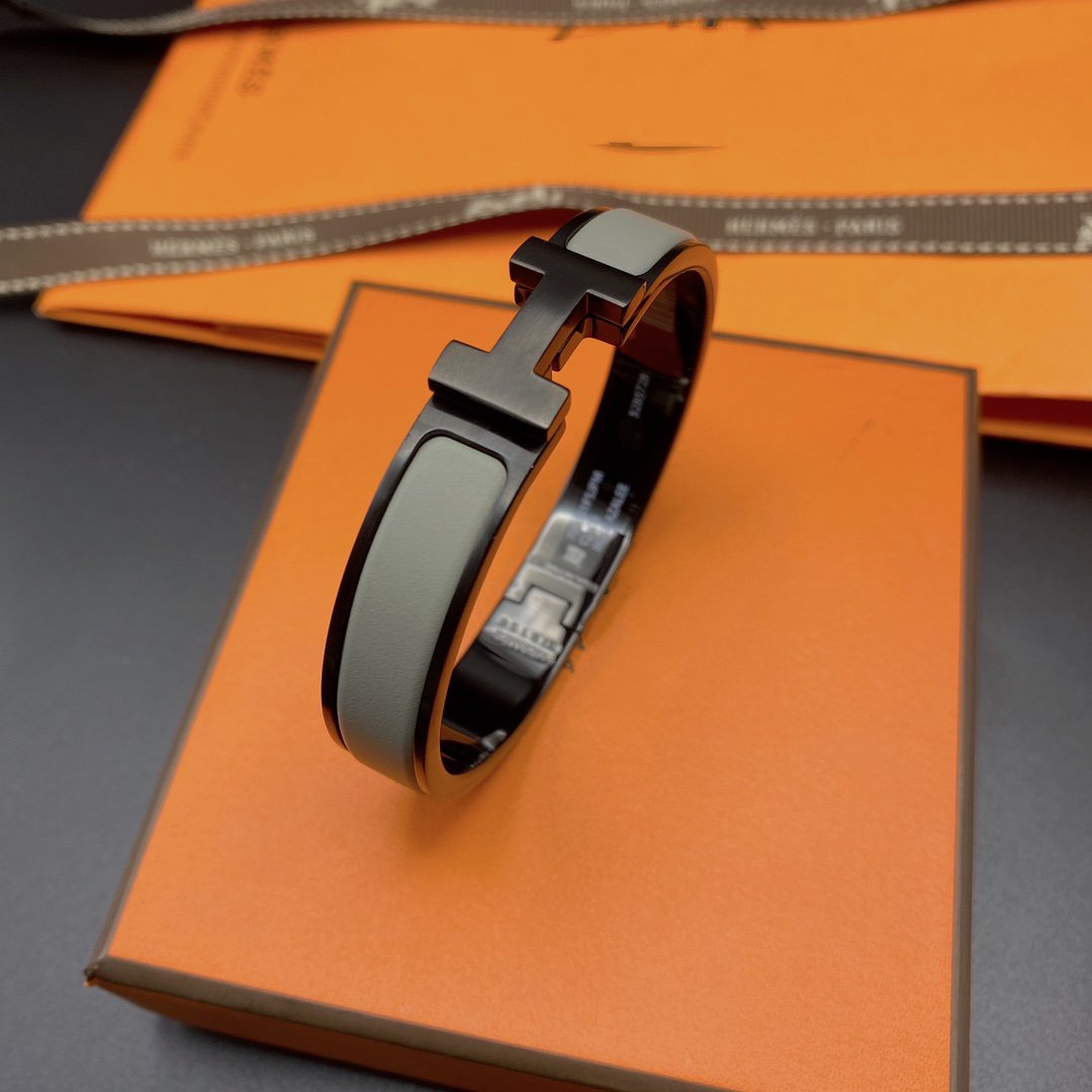 [⭐JeweliWhal]CLIC HM SO BLACK GREY BRACELET