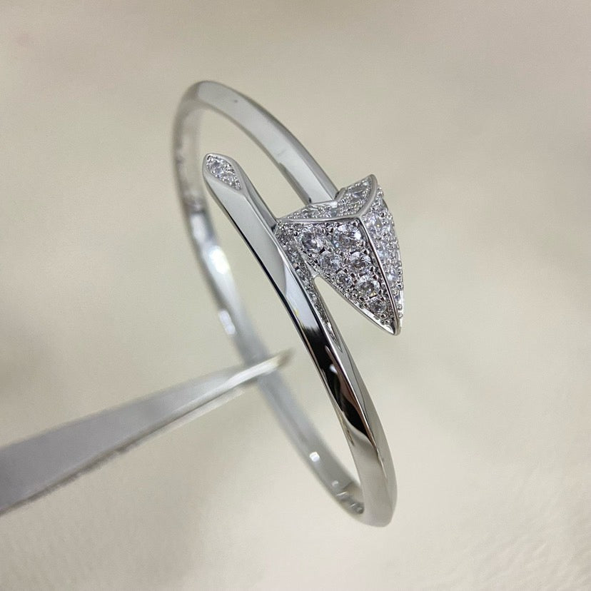 [⭐JeweliWhal] G.R.F FOLLOW ME DIAMOND BRACELET AT BOTH ENDS