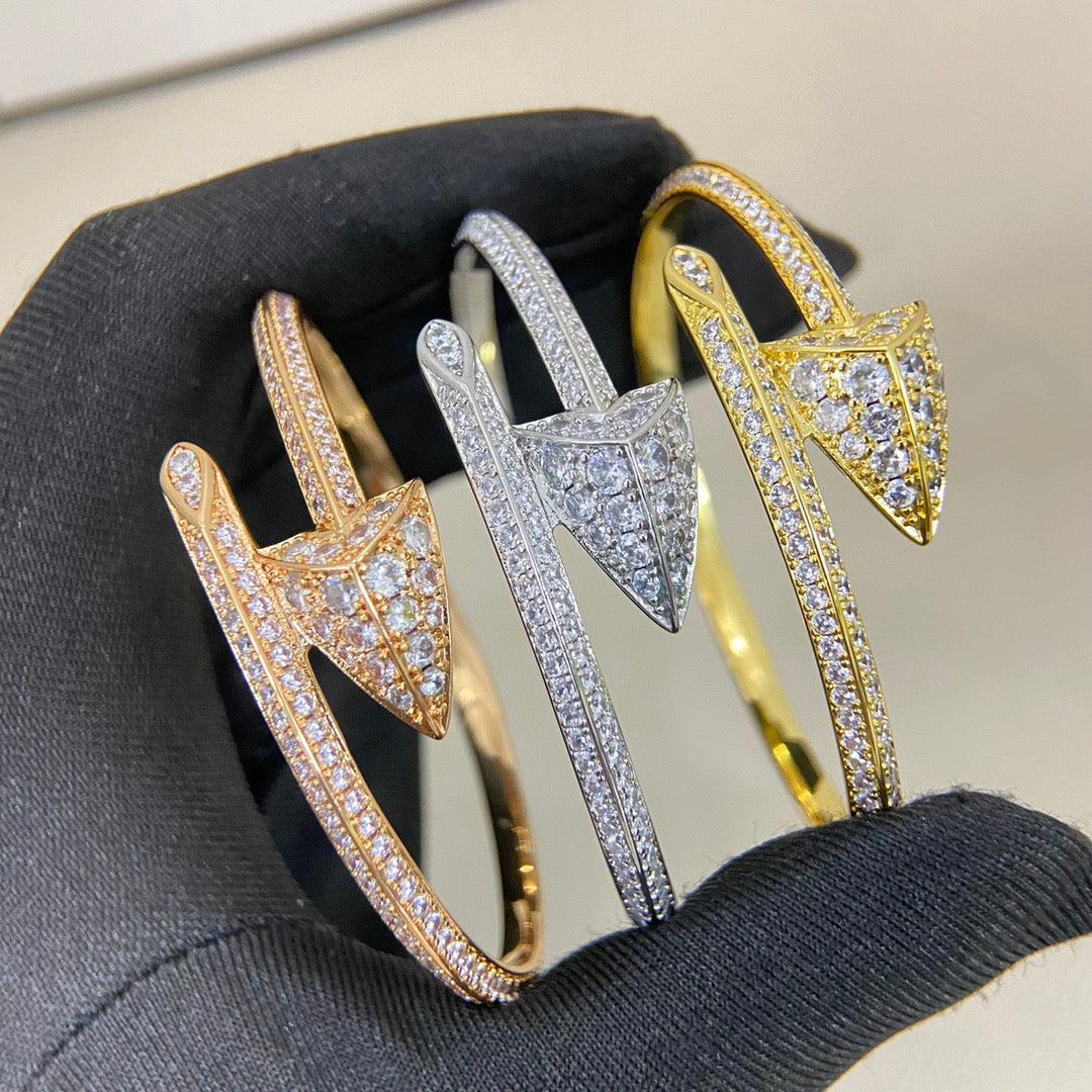 [⭐JeweliWhal] G.R.F FOLLOW ME  ALL DIAMOND BRACELET