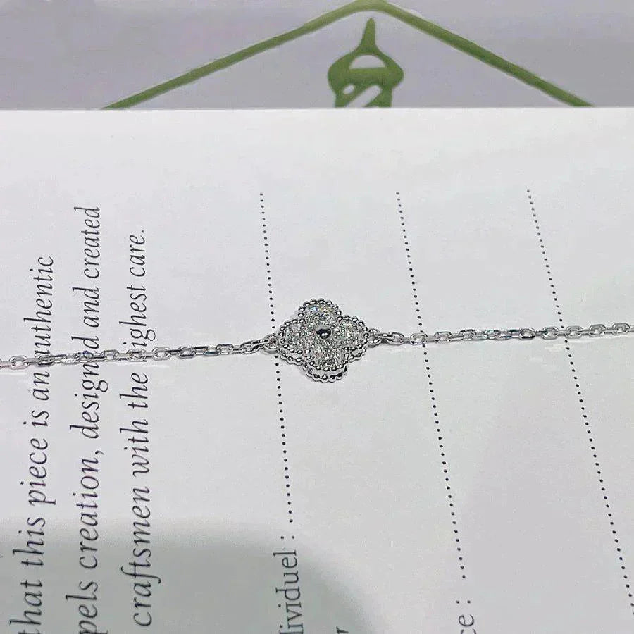 [⭐JeweliWhal]CLOVER  SINGLE FLOWER BRACELET SILVER